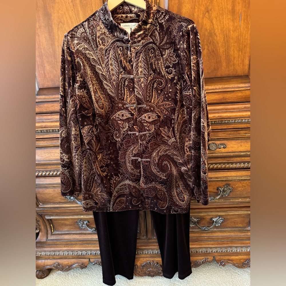 Velvet Mandarin collar Asian inspired Tunic and Paints. Coldwater Creek Large.